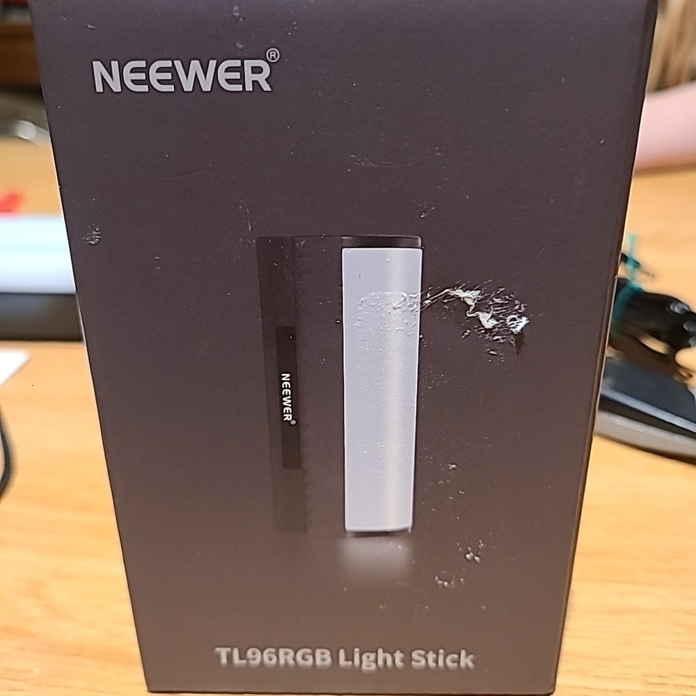 NEEWER 360°Full RGB Mini LED Video Light Stick Magnetic Handheld Light Wand